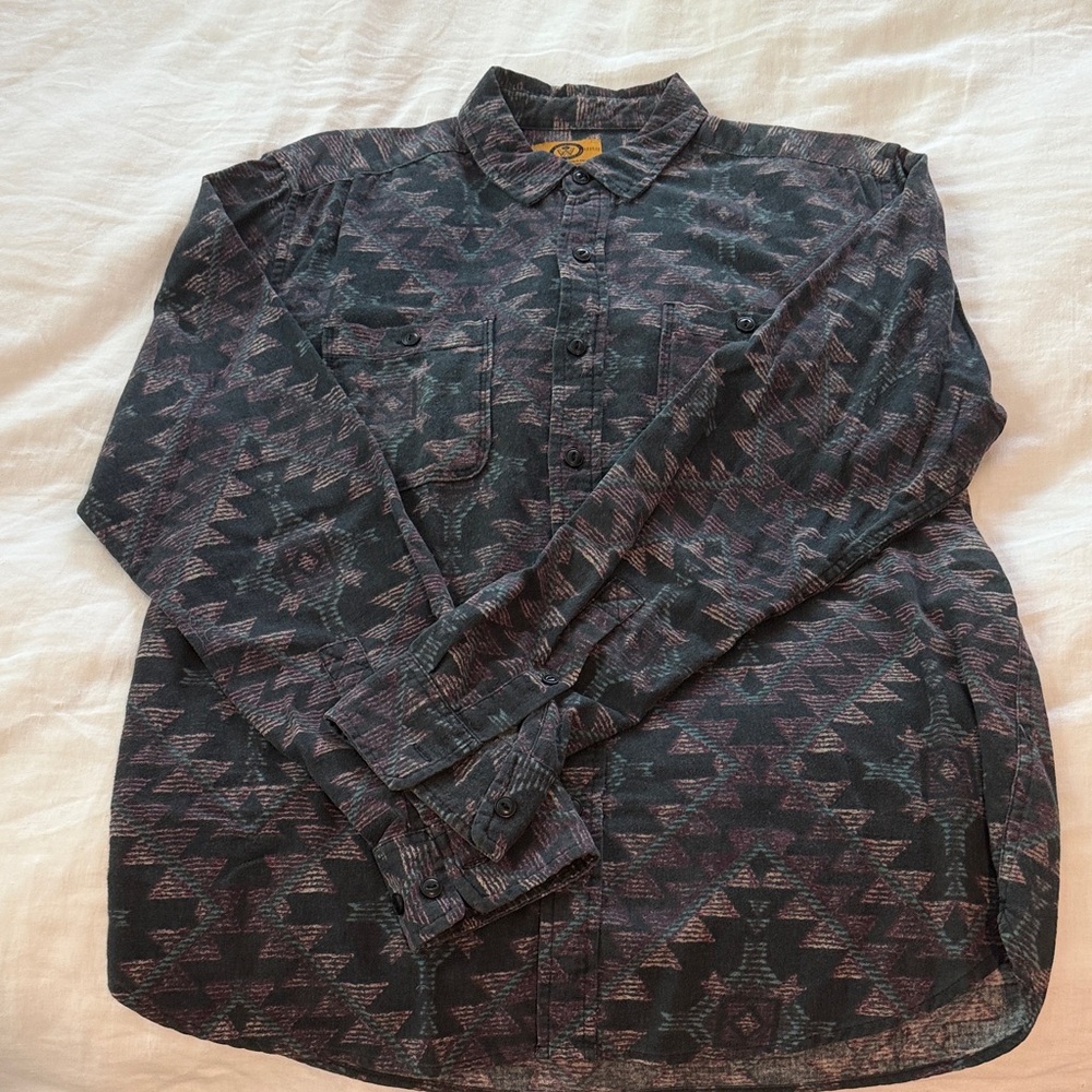 Geometric Patterned Button-Up Shirt
